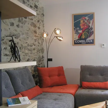 Tour Medievale Renovee Au Coeur Du Pays Du Mont-blanc Apartment *
