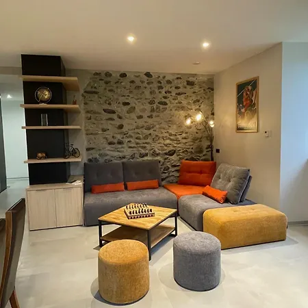 Un Chateau Face Au Mont-blanc Sallanches
