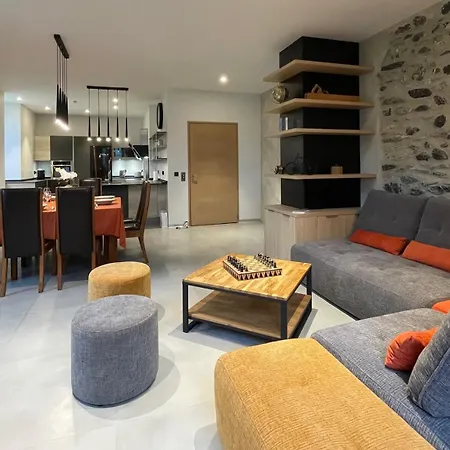 Un Chateau Face Au Mont-blanc Apartamento